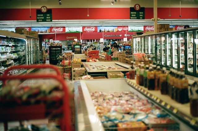 How to Maximise Your Savings Using Weekly Catalogue Offers